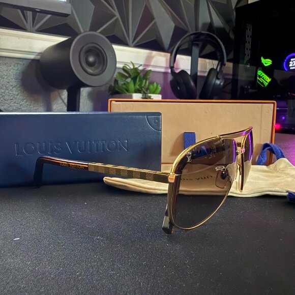 Louis Vuitton Attitude Pilote Sunglasses - Picture 2 of 3